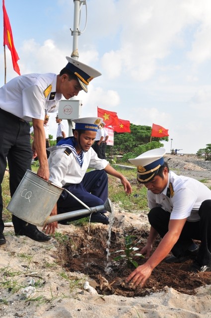 Tết ấm tình quân dân nơi đảo xa - ảnh 5